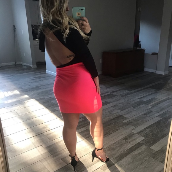PINK High Waisted Mesh Pencil Skirt - Picture 3 of 6